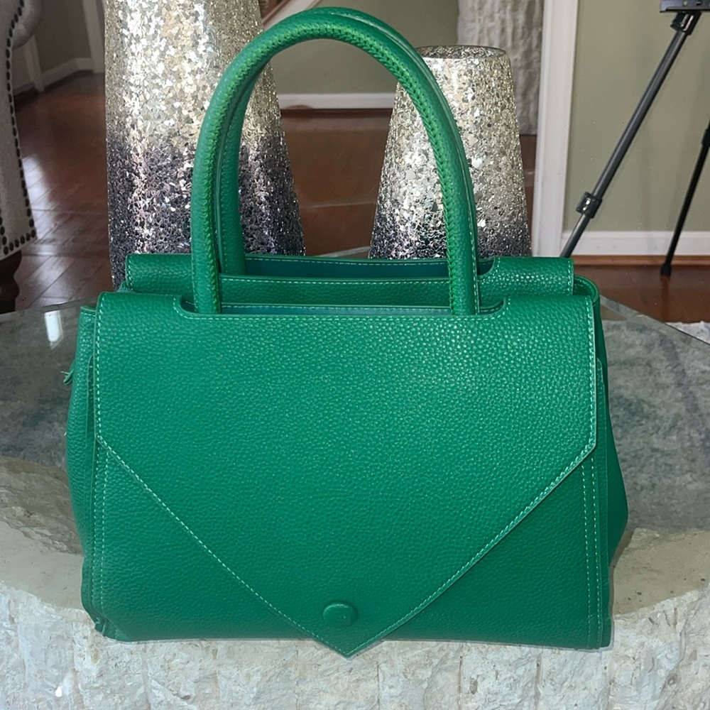 Green EVA MENDES HANDBAG WITH SHOULDER STRAP TOP SIPPERS